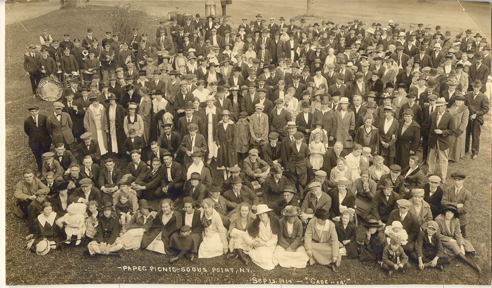 Papec's company picnic at Sodus Point 1919